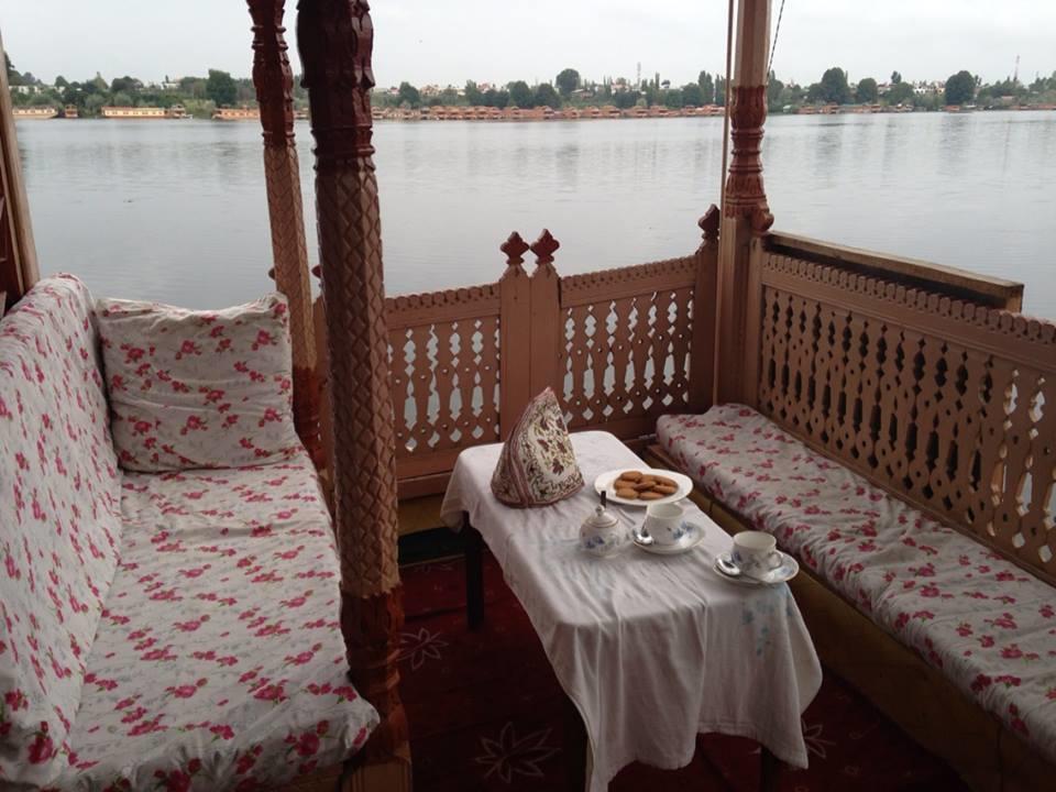 Houseboat Lily Of Nageen Srīnagar Extérieur photo